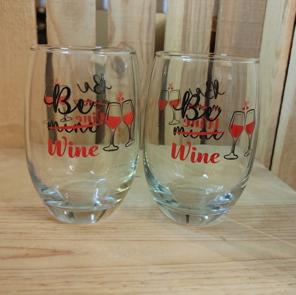 Set of 2 Be Mine Valentine's Day Stemless Wine Glasses